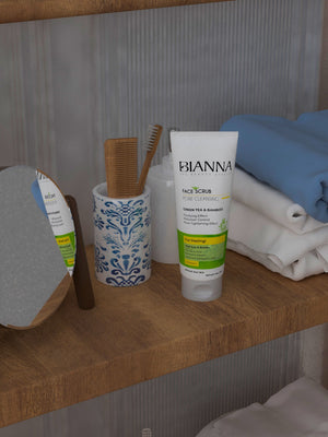 Bianna Yüz Peelingi C Vitaminli ve Gözenek Sıkılaştırıcı Yeşil Çaylı ve Bambulu - 200 ml | Dora Kozmetik